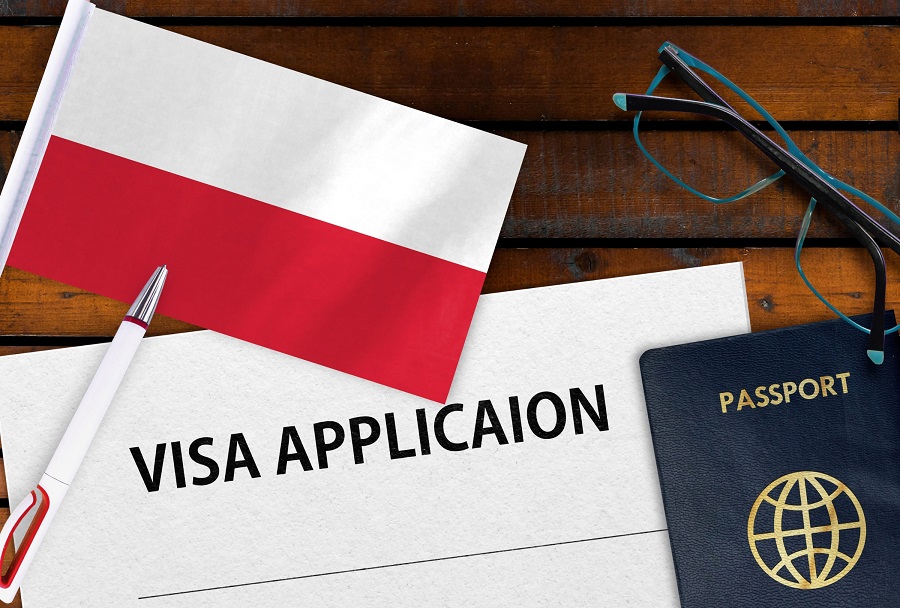 Poland Tackles Visa Appointment Chaos with Biometrics