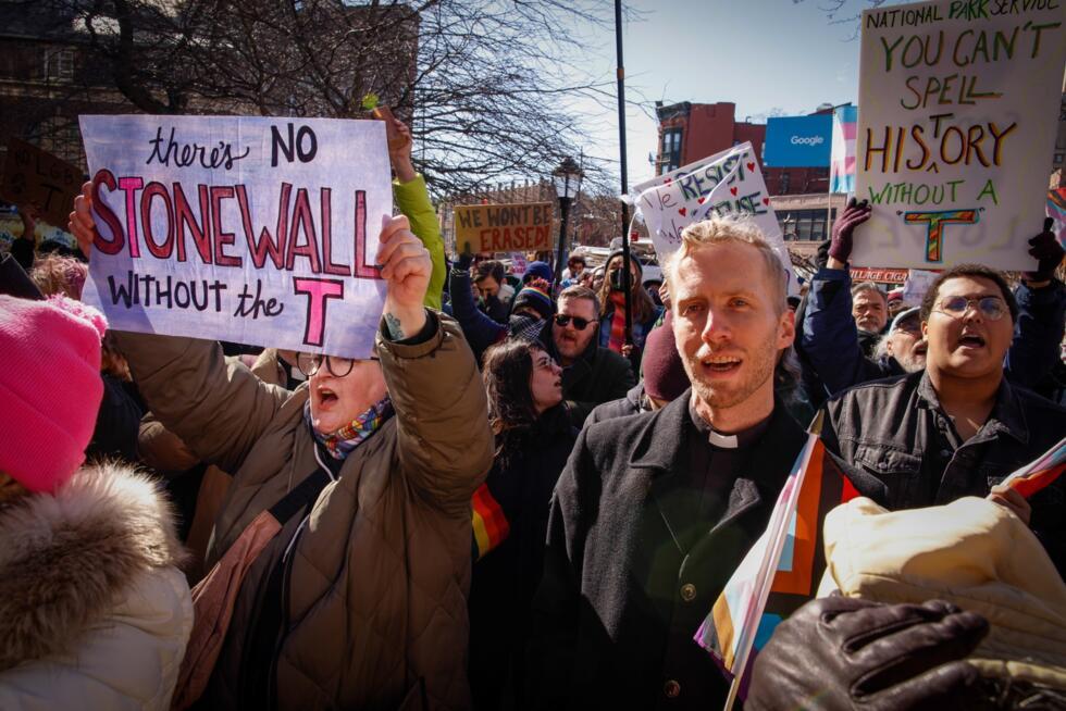 New Yorkers Protest After Transgender References Are Removed from Stonewall National Monument’s Website