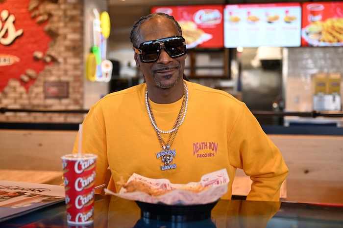 Snoop Dogg's 2004 Lesbian TV Drama Cameo Sparks Erotic Revival in Gay Culture